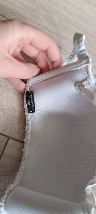 Biały koronkowy kostium kąpielowy Calzedonia XS