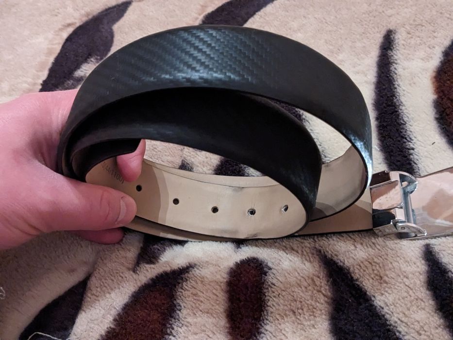 luciano Carvari. Пасок.