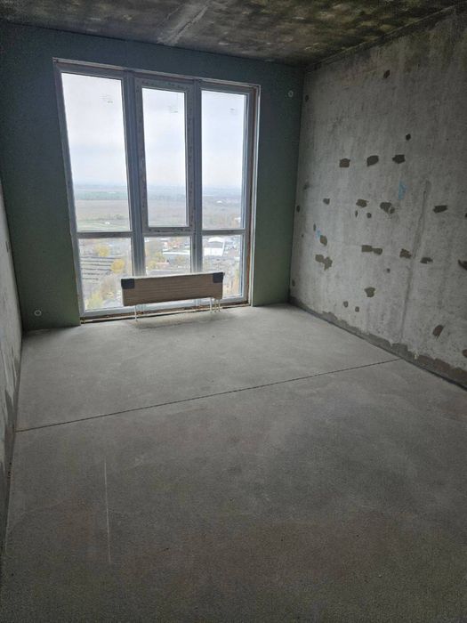 Срочно! 1-комнатная в ЖК Скай Сити на Варненской/Кухня 18,5 метров