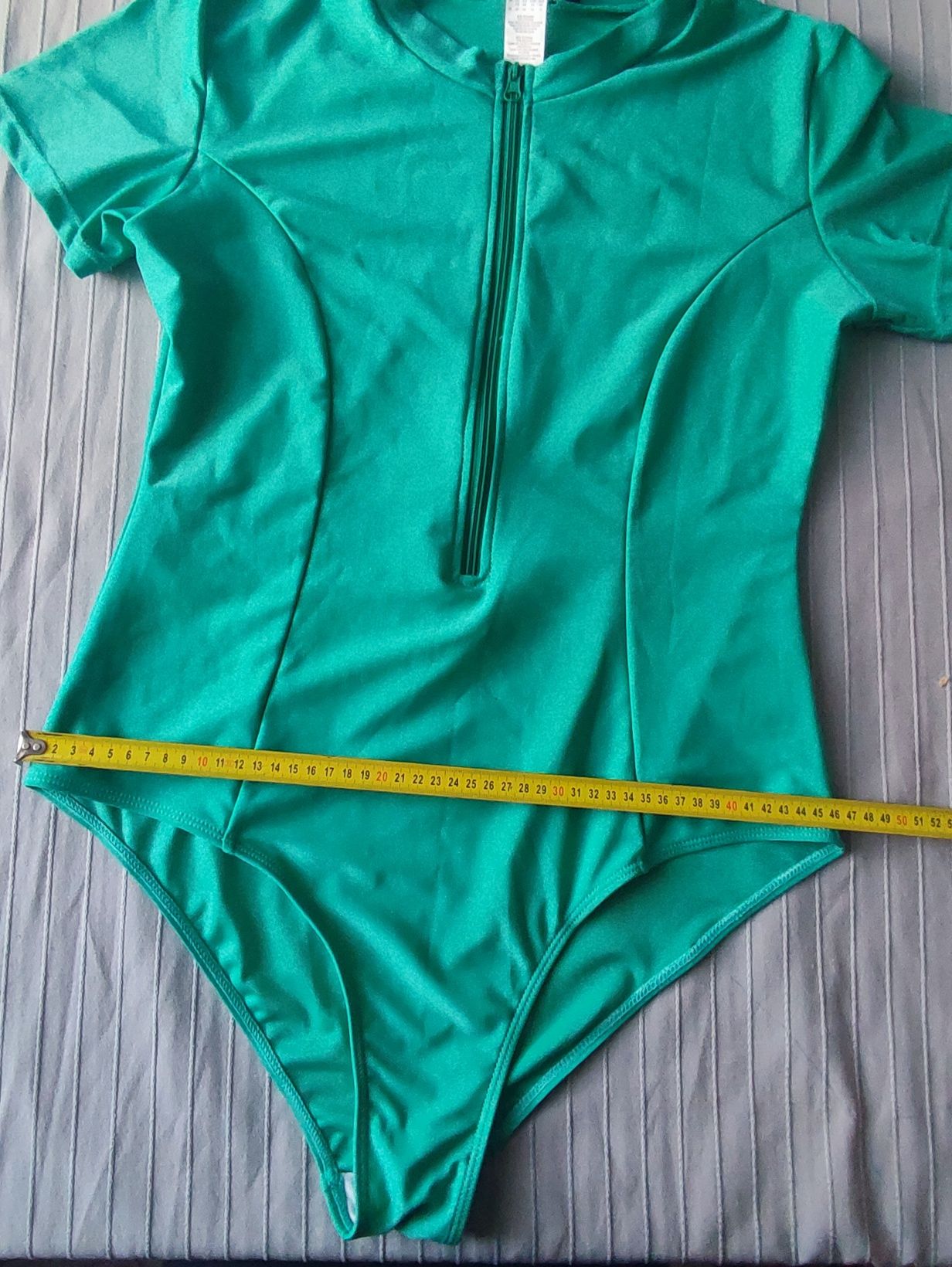 Zielony strój kąpielowy body rozmiar 44 Boohoo
