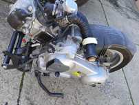 Motor com componentes vespa 125 gts