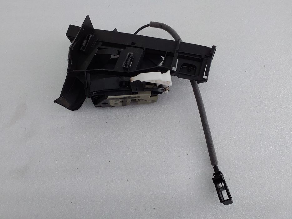 Fechadura / fecho porta trás direito FORD Focus III