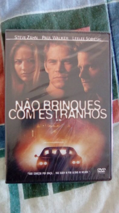 DVD Não Brinques Com Estranhos