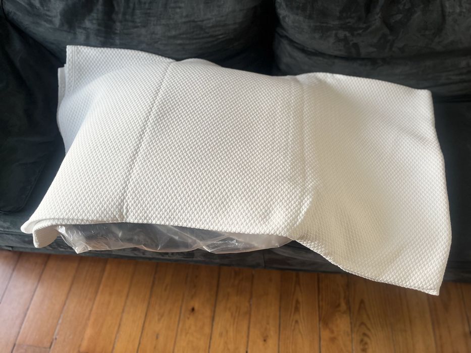 Colchas de cama brancas COMO NOVAS