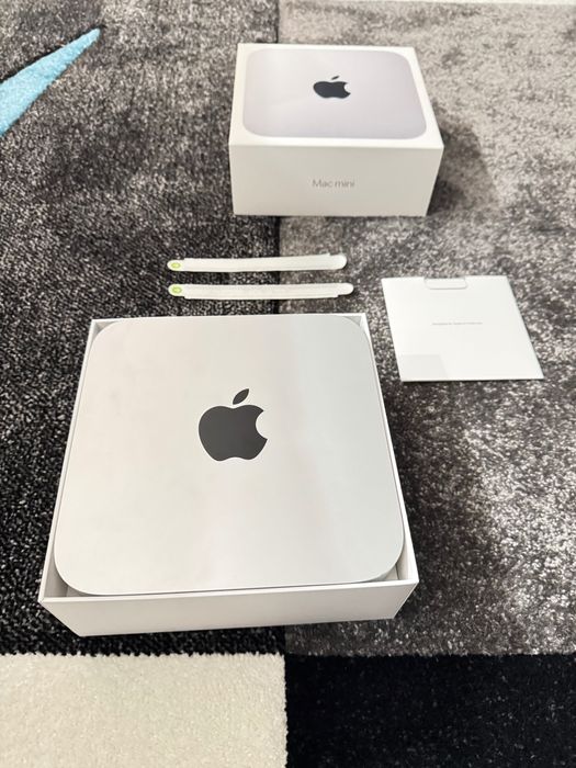 Mac Mini M2 8GB RAM 256 GB