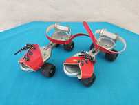 Par de Patins (4 rodas) ajustáveis Vintage Retro Flyer Skates