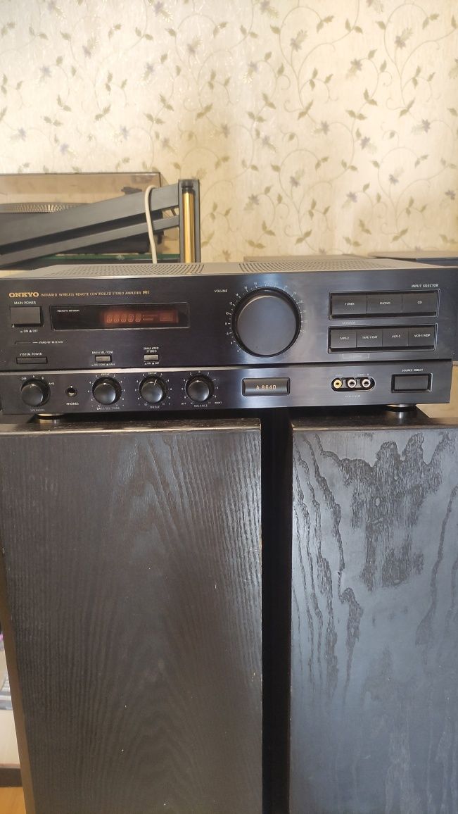 Усилитель ONKYO A8640