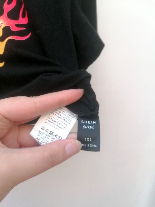 T-shirt Cropped Preta