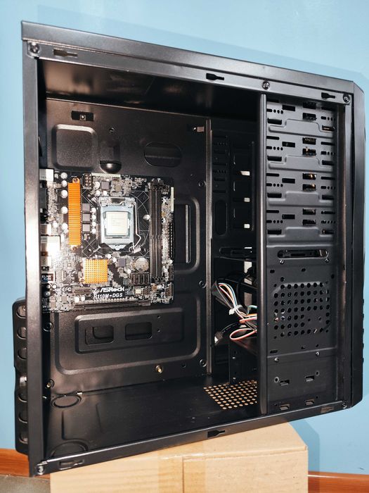 Корпус для ПК у гарному стані.