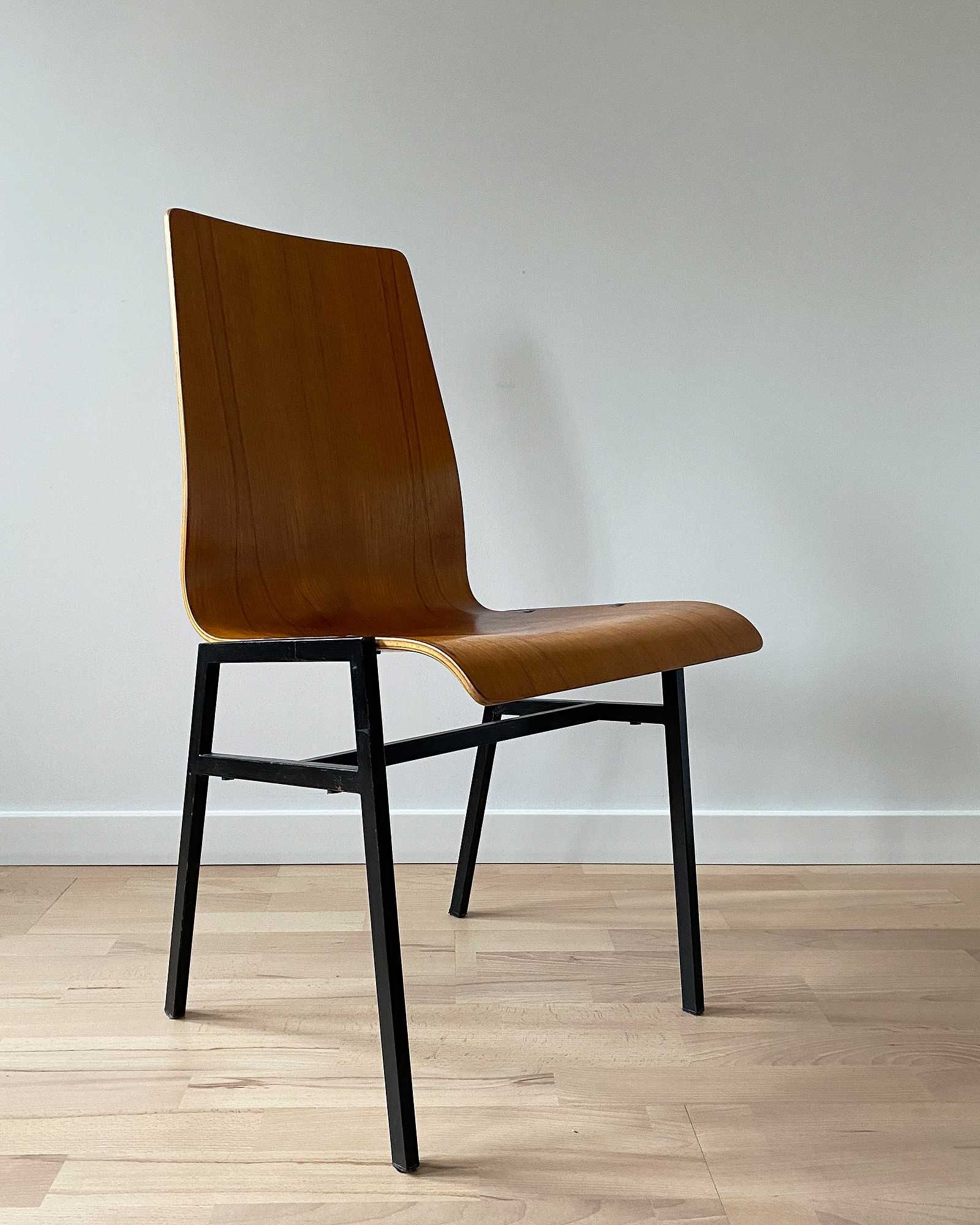 Krzesło drewniane lata 60. nowoczesne minimalistyczne skandynawski
