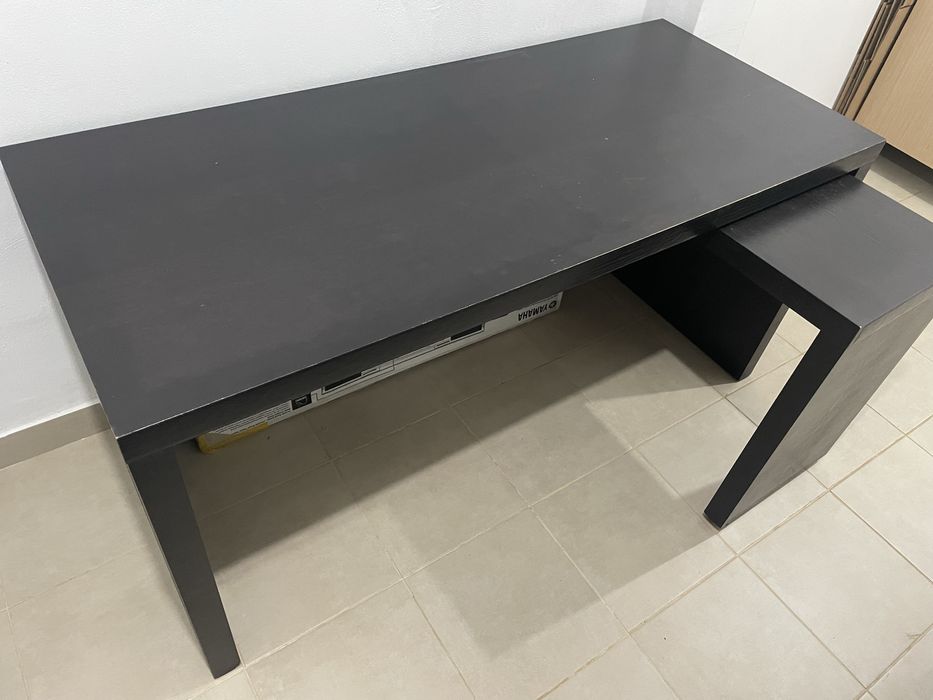 Mesa de escritório - Secretária extensível