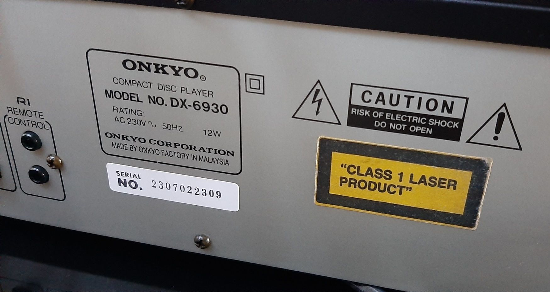 CD проигрыватель Onkyo DX 6930