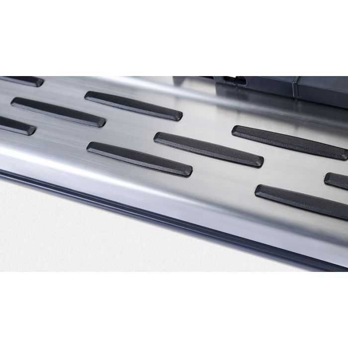 Podesty Progi stopnie boczne do Volvo XC90 2015 – 2023