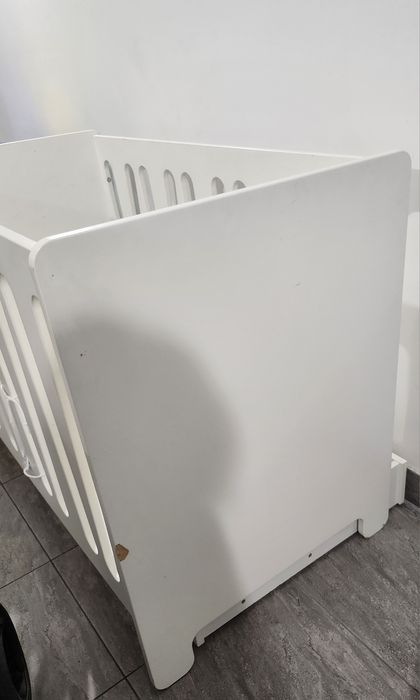 Łóżeczko dziecięce Pinio białe z szuflada 60x120 plus materac