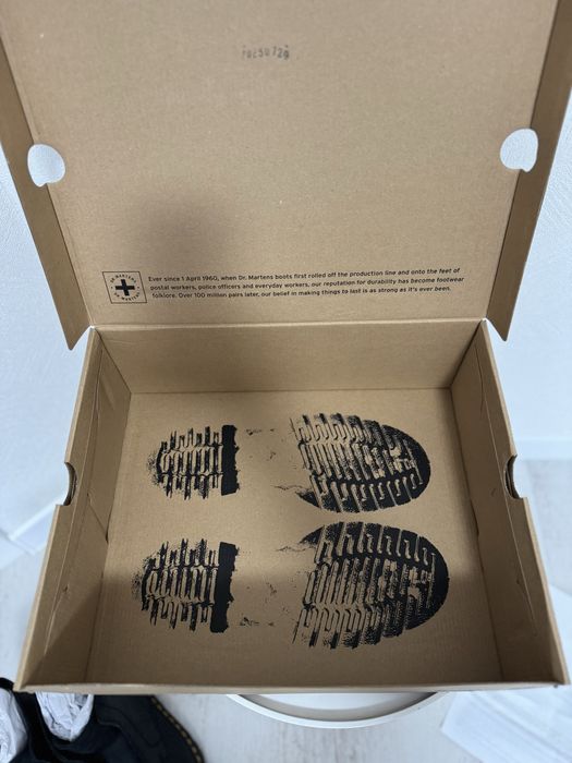 Черевики Dr. Martens ZebZag Laceless