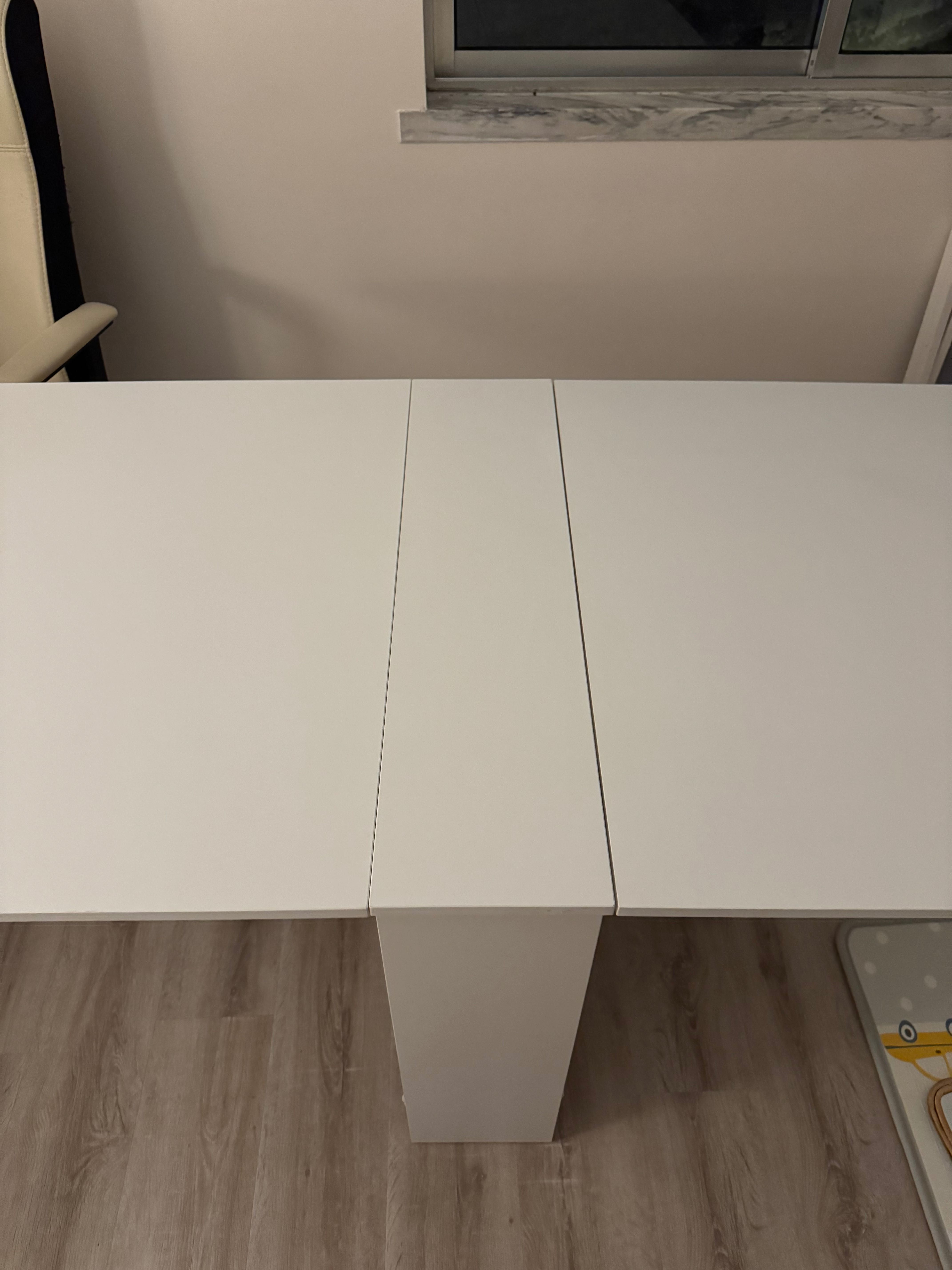 Mesa com cadeiras
