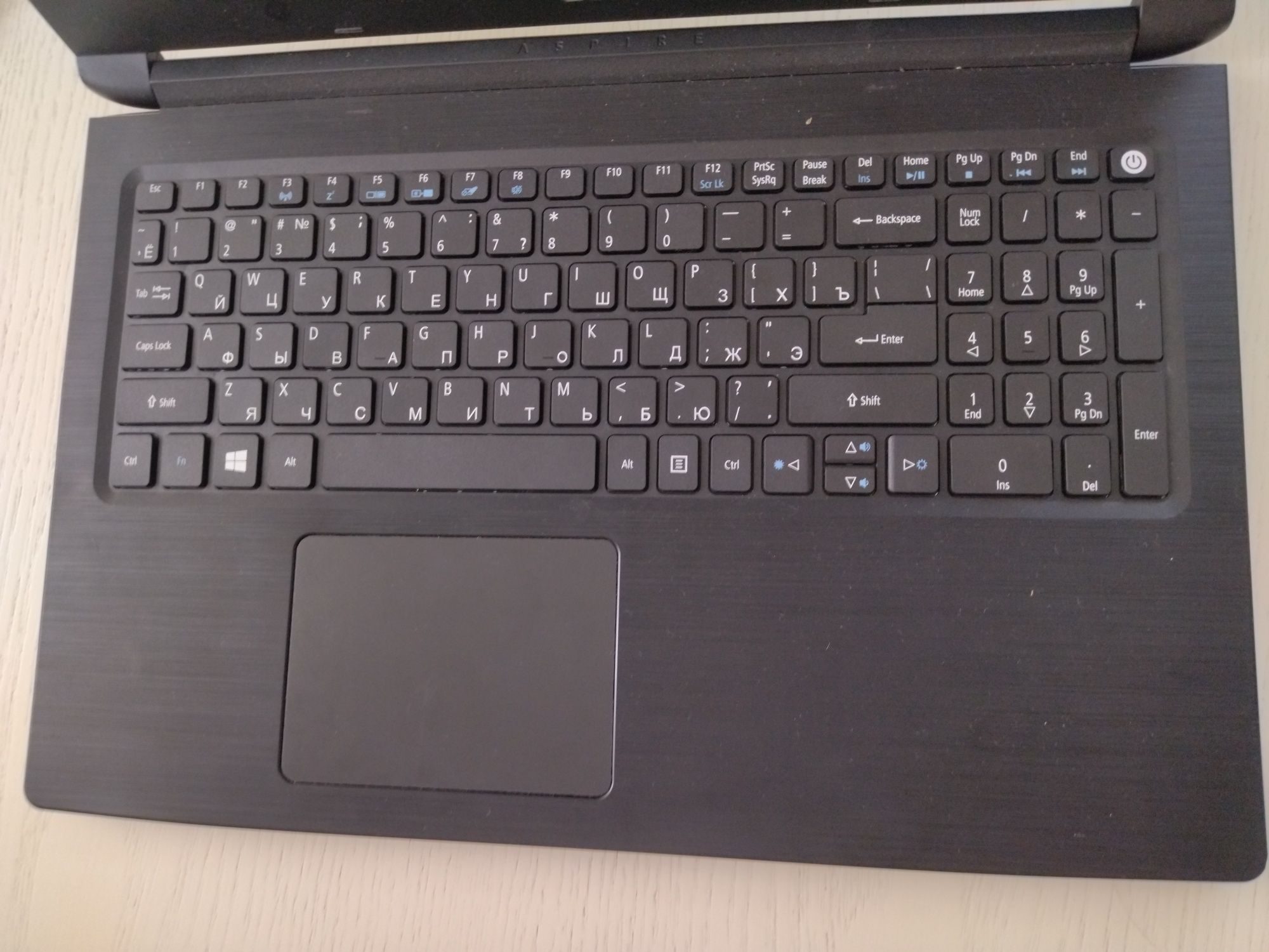 Ноутбук Acer в ідеальному стані