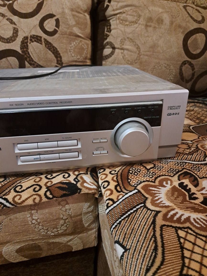 Ресивер JVC підсилювач