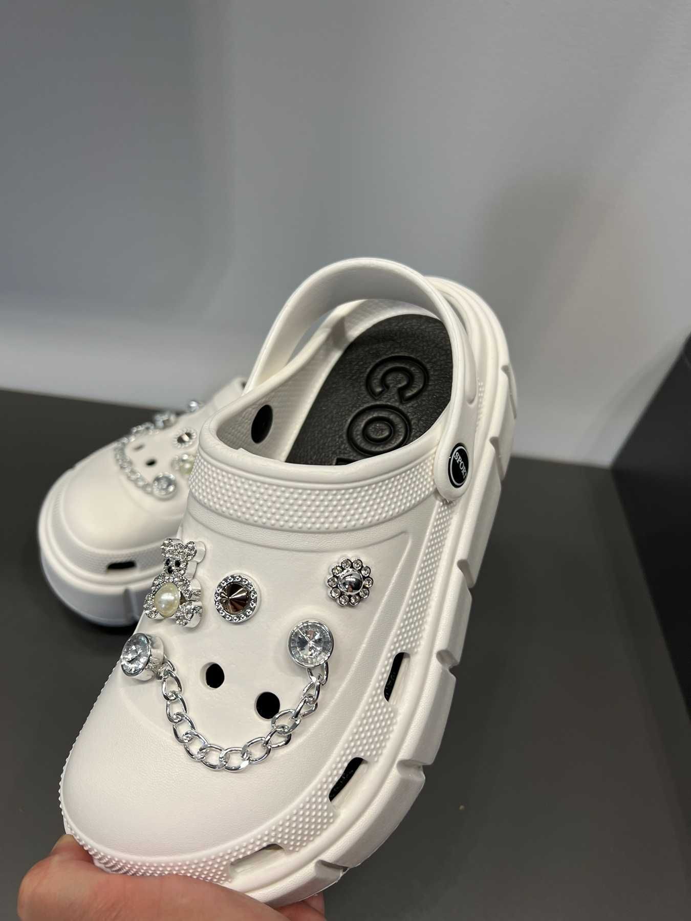 Женские кроксы на высокой платформе white
