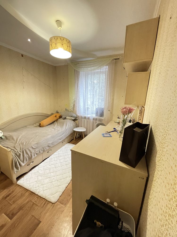 Продажа 3к.кв.Ц.Рынок дом кирпич новой постройки !