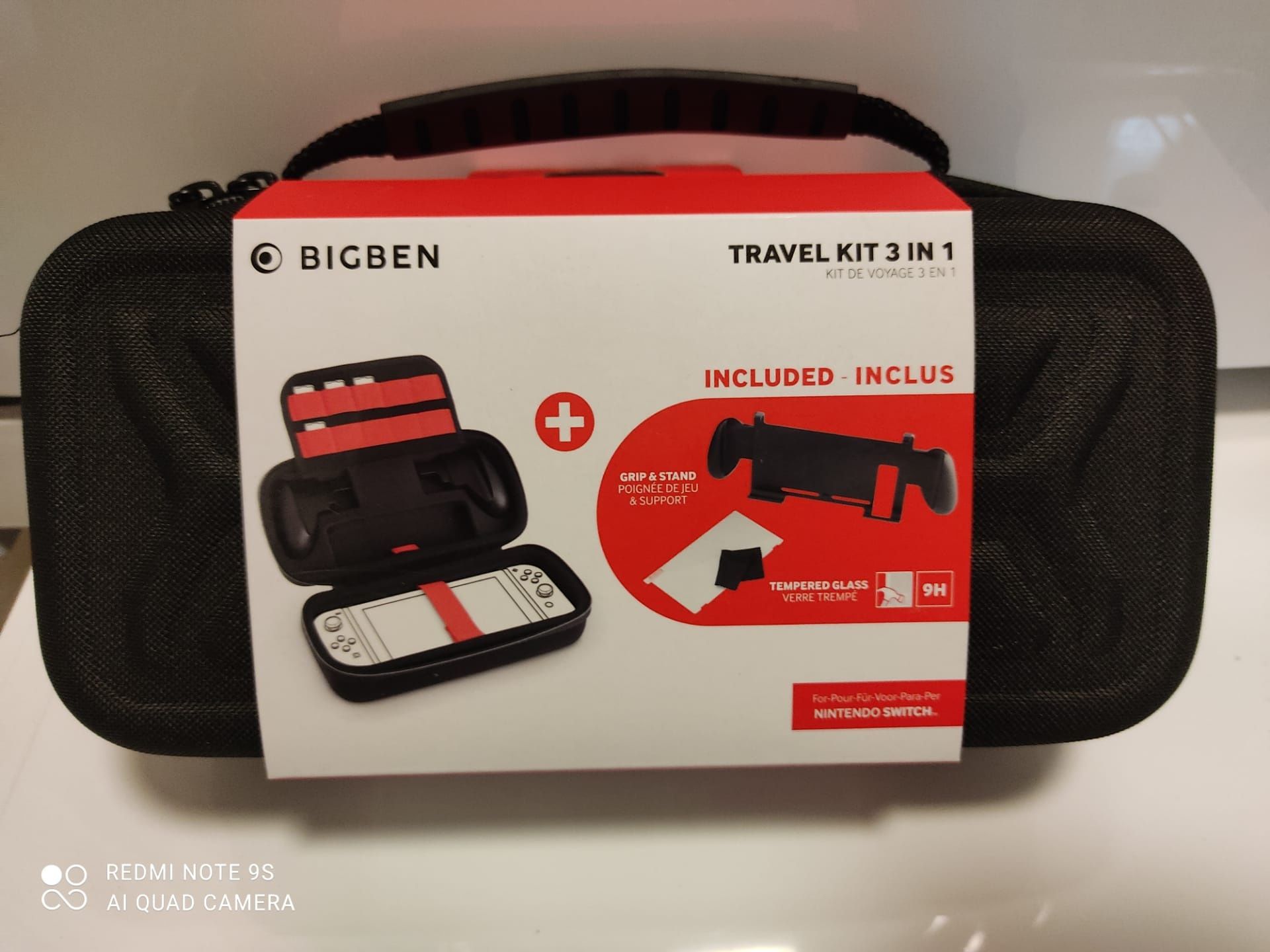 NOVO! Kit de viagem 3 em 1 Nintendo Switch (suporte , mala e vidro)