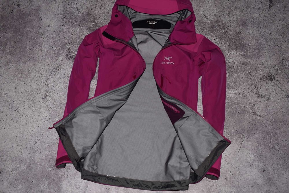 Arcteryx Alpha AR Gore Tex (Женская Куртка На Мембране Арк Альфа )