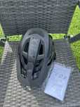 Kask rowerowy Fox Racing Speedframe Pro