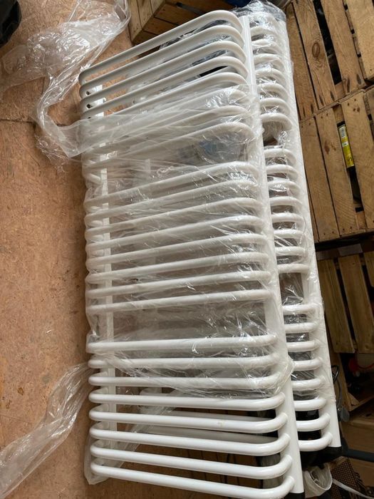 Sprzedam  2 grzejniki drabinkowe