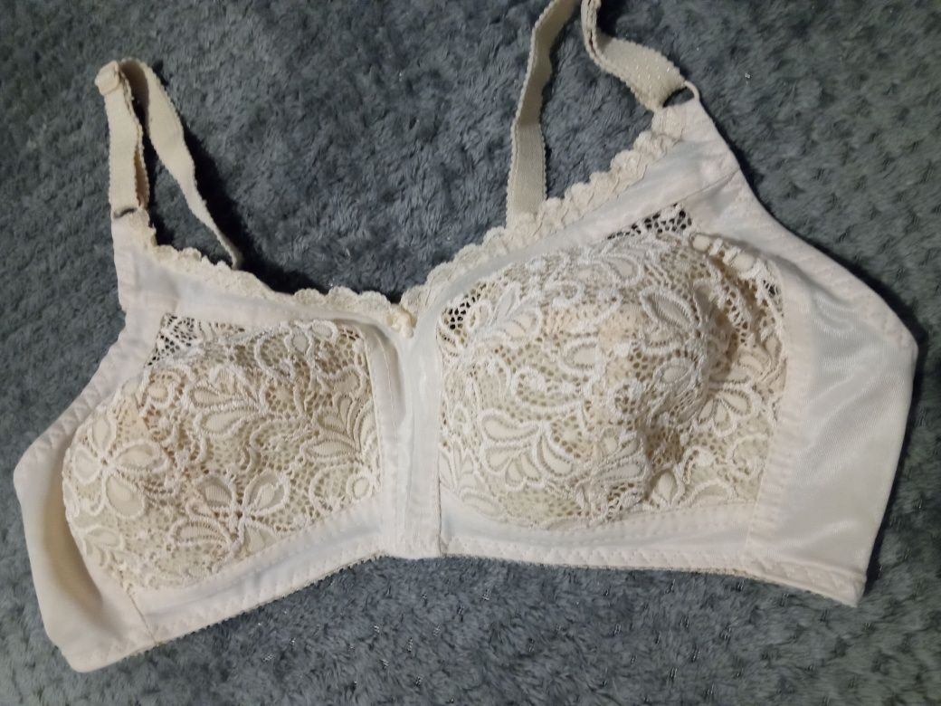 Biustonosz damski 90D