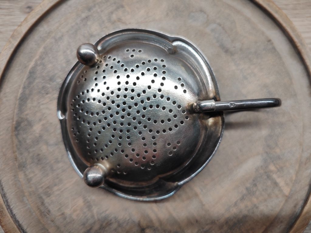 Piękne stare sitko,zaparzacz platerowany (?)