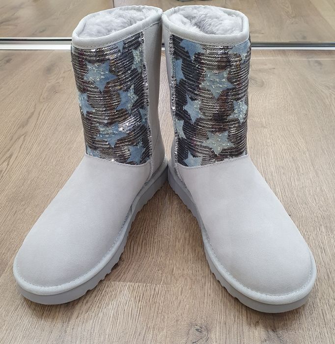 UGG Classic Short Sequin