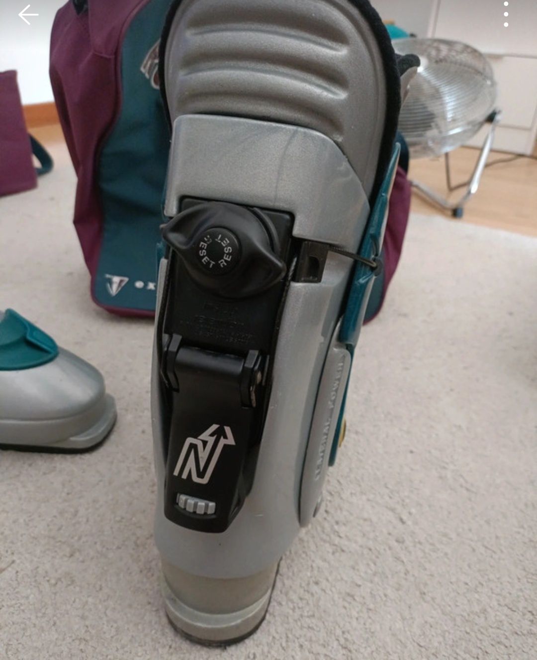 Botas de esqui com bolsa tamanho 320mm. 28.0 acompanha bolsa transport