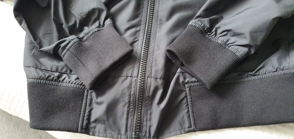 Kurtka  przejsciowa wiosenna Calvin Klein CK rozmiar M