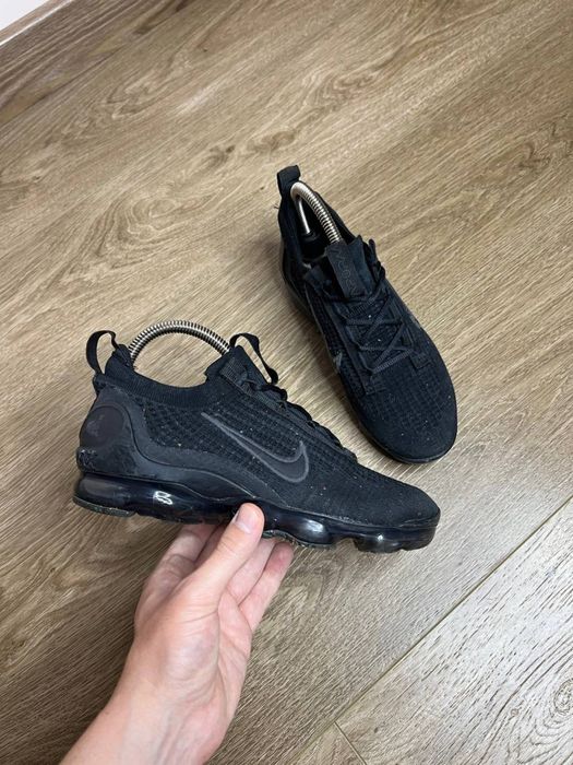 Продам БОМБЕЗНІ кросівки Nike Air Vapormax 2021 Flyknit