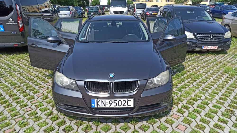 BMW e90 318d kombi.Rok produkcji 2007
