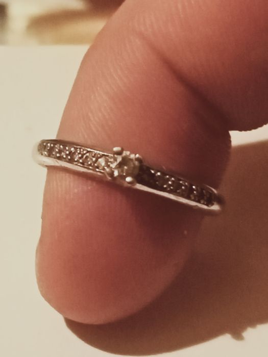 Продам колечко девоче  серебро 925 проба