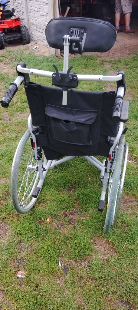Sprzedam wózek inwalidzki