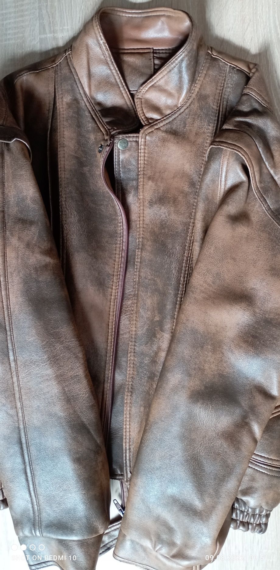 Курточка винтажная, кожзам.  б/у. 54-56 размер.