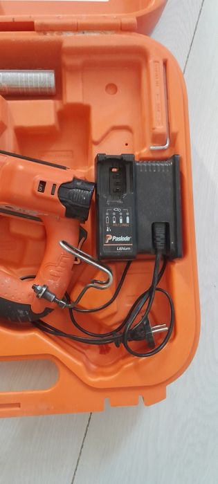 Gwoździarka Paslode IM50 F18 lithium do wykończeń używana , uszkodzona