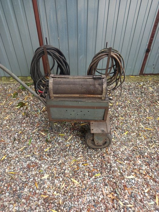 Sprzedam spawarkę 220v.