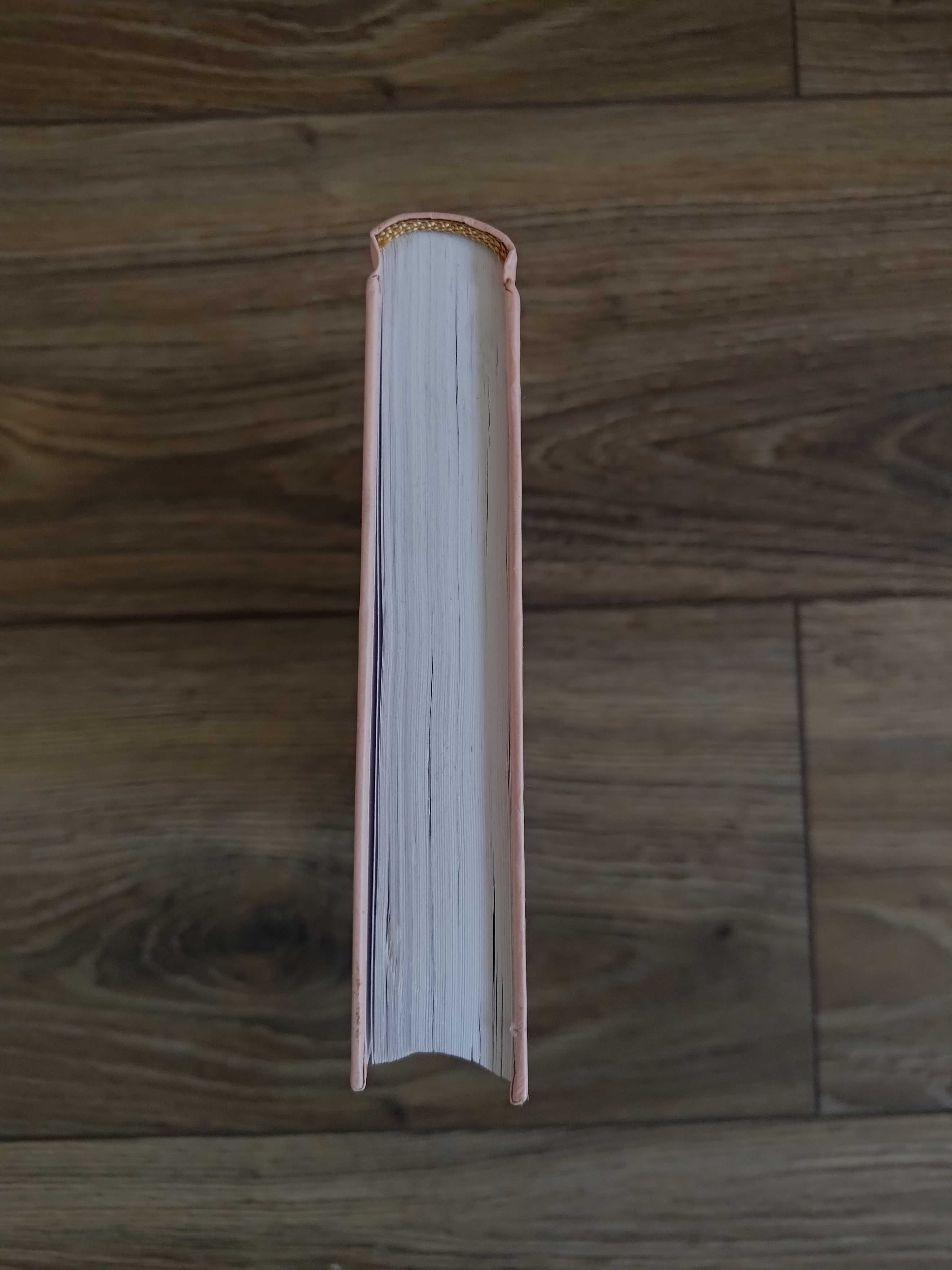 TANIO Jennifer Weiner – Małe trzęsienia ziemi
