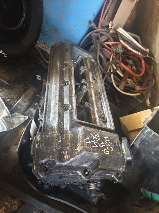 Двигун мотор двигатель блок  bmw e 34 e 32 e 38 м 60 б 30 v 8