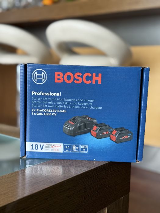 2 x akumulator BOSCH Professional 5.5Ah 18V + ładowarka