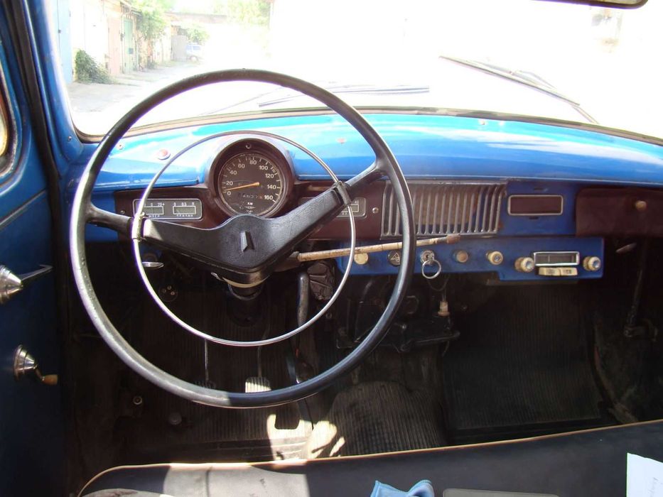 Машина Москвич -403