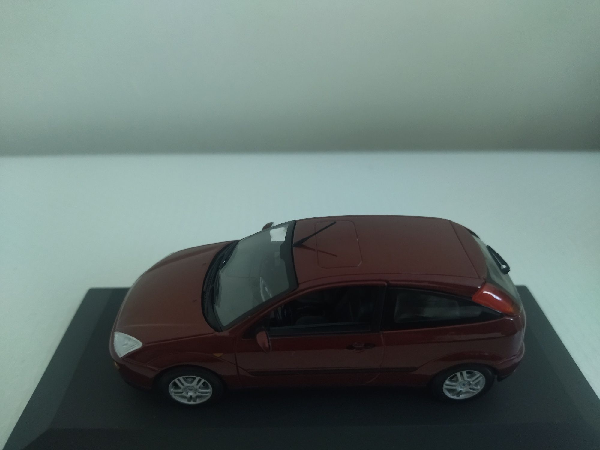 Miniatura Ford Focus 1/43 Nova