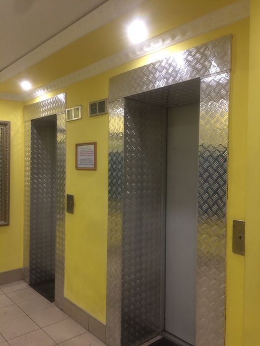 Кімната для одного чи двох чоловік. В.Липківського 23, Метро Вокзальна