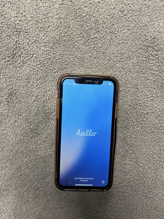Iphone Xr laranja com 4 capas de oferta