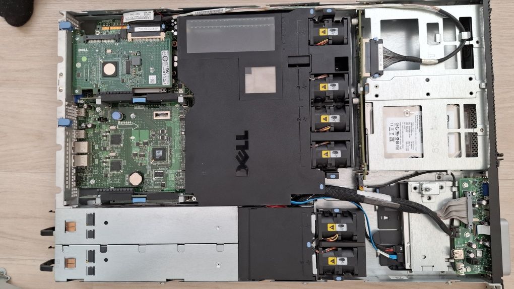 Сервер DELL PowerEdge300