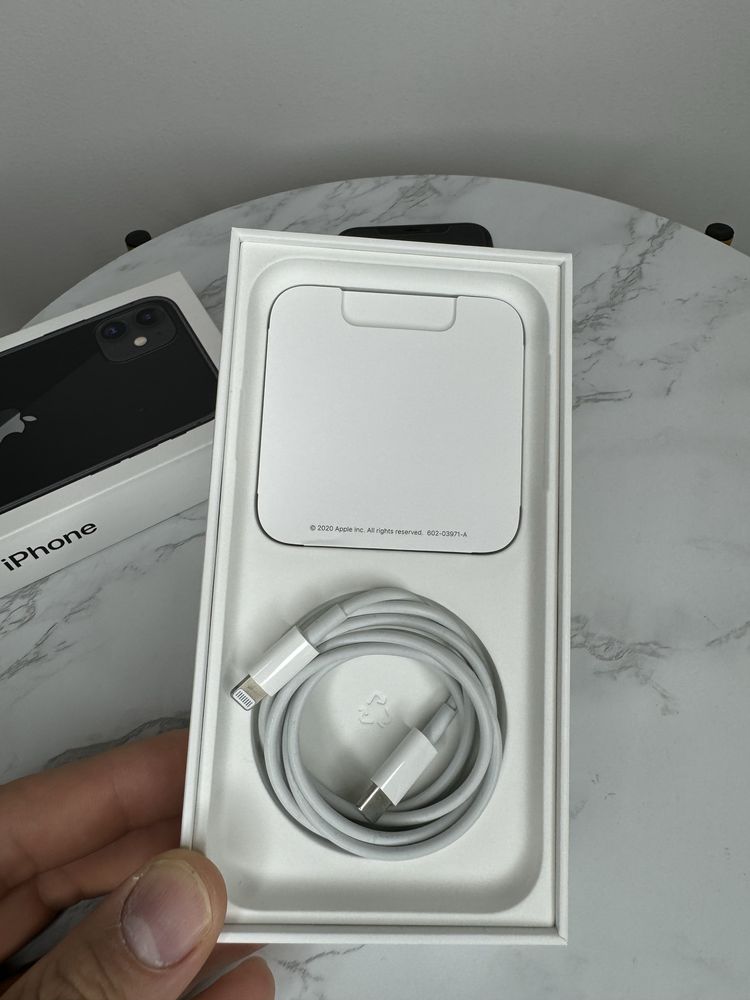 Używany Iphone 11 64 GB Black Telefon Komórkowy
