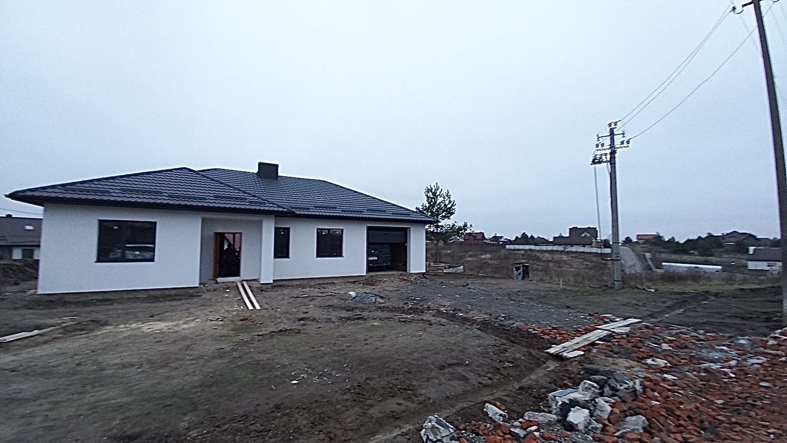 Продається американка район Караван.